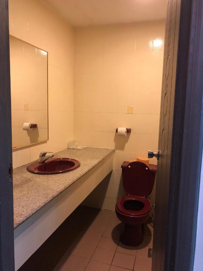 Purnama Hotel Limbang Eksteriør billede