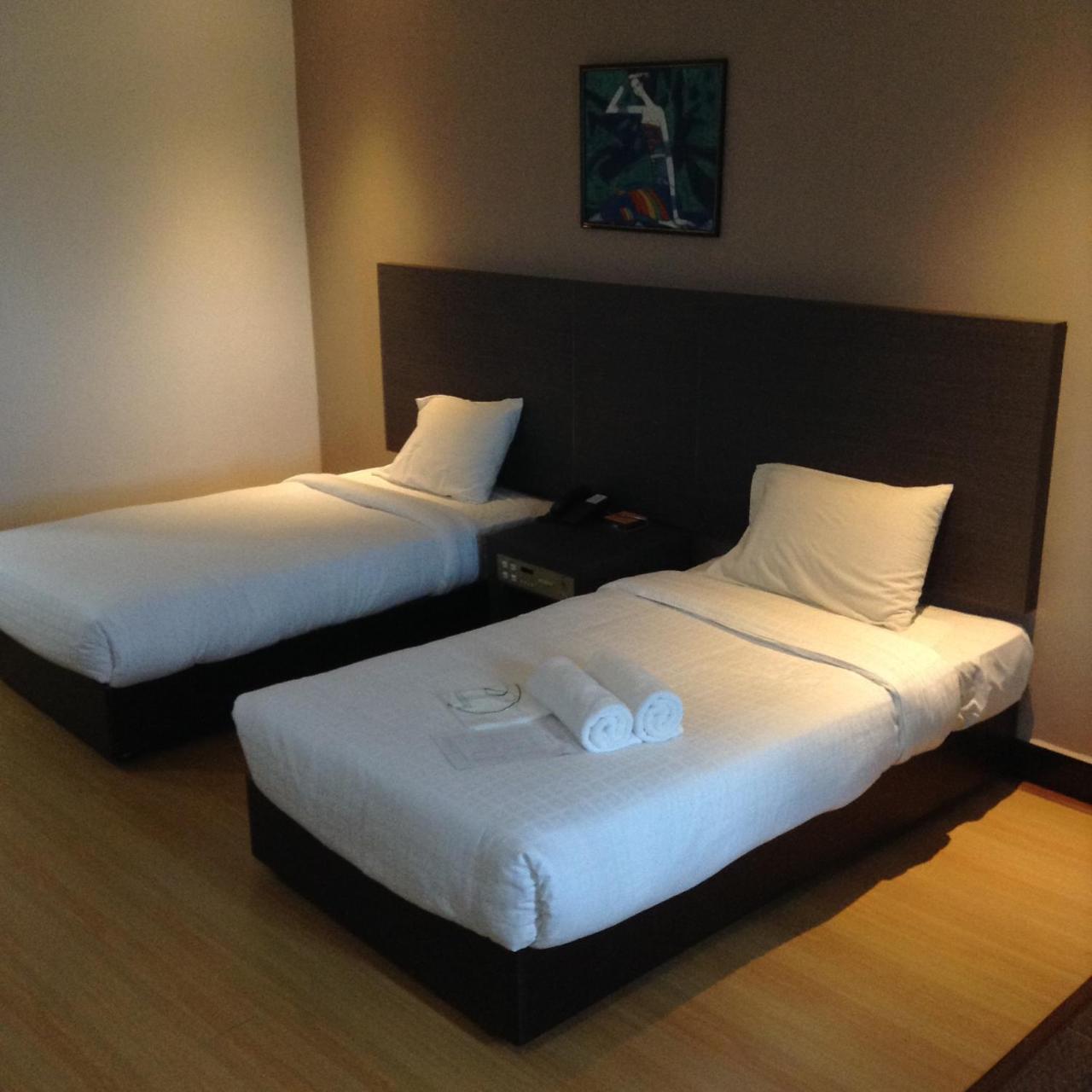 Purnama Hotel Limbang Eksteriør billede